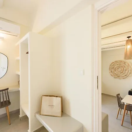 Vammos Luxury Residences Naousa (Paros)