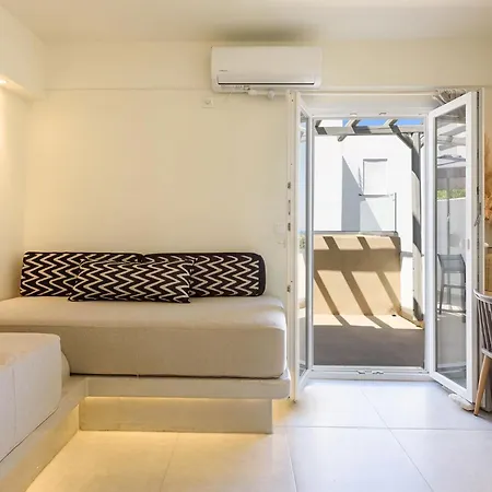 Vammos Luxury Residences Apartman Náusza