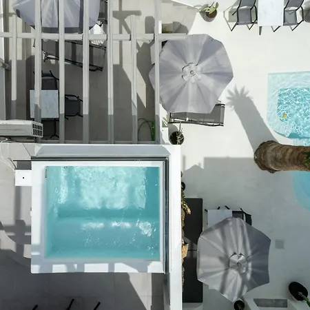 Vammos Luxury Residences *